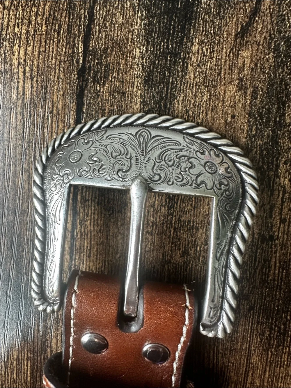 NOCONA Belt Co. Genuine Leather Western Belt Engraved Silver Buckle (32)